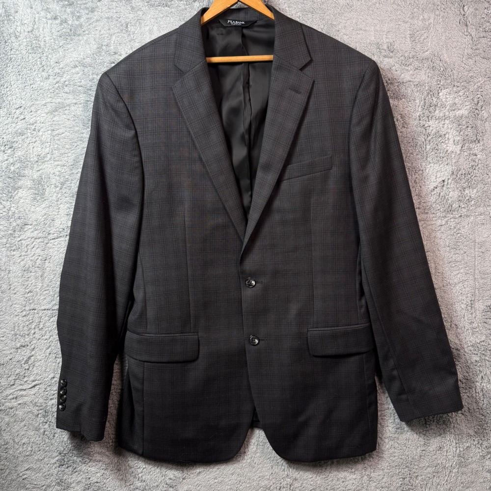 Jos A Bank Traveler Mens 42 Long Blazer 100% Wool Gray Plaid Sport Coat 42L
